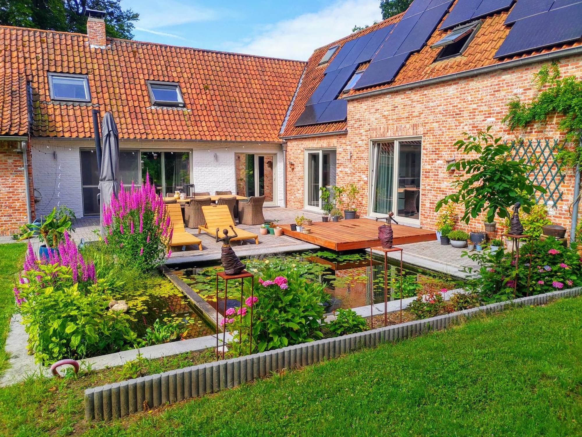 The Two Oaks - Private Garden For Guests Villa Hertsberge Exterior photo